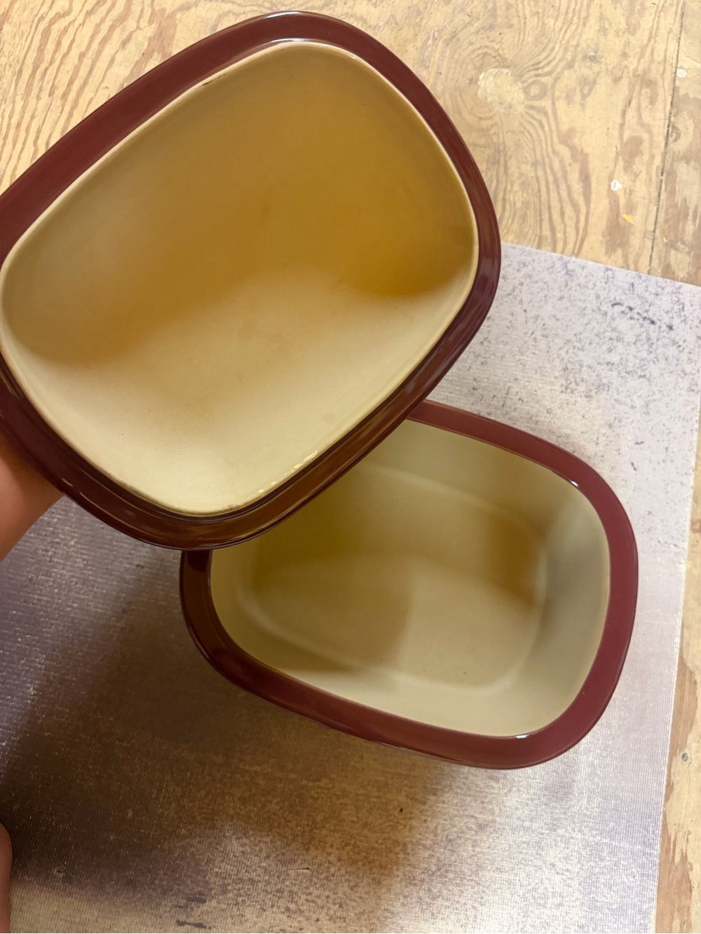 Pampered Chef Deep Covered Baker Cranberry Burgundy Stoneware 3.1 Qt 2101 USA - Picture 2 of 3